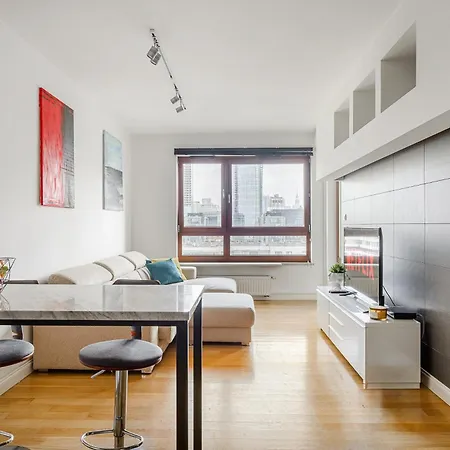 公寓 Cozy Family With Balcony Near Zlote Tarasy *