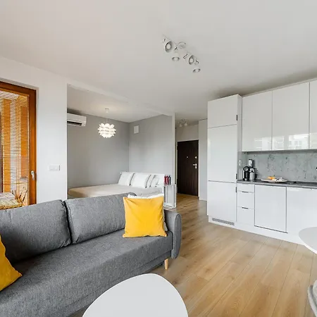 公寓 Cozy Family With Balcony Near Zlote Tarasy