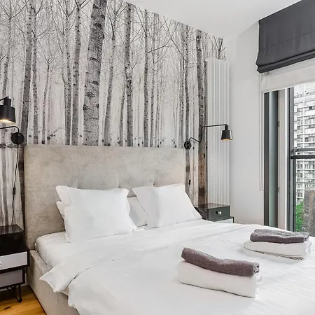 Cozy Family With Balcony Near Zlote Tarasy * Warszawa