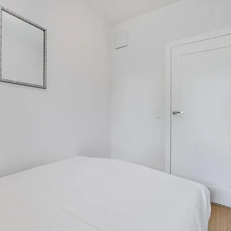 Cozy Family With Balcony Near Zlote Tarasy Apartment *