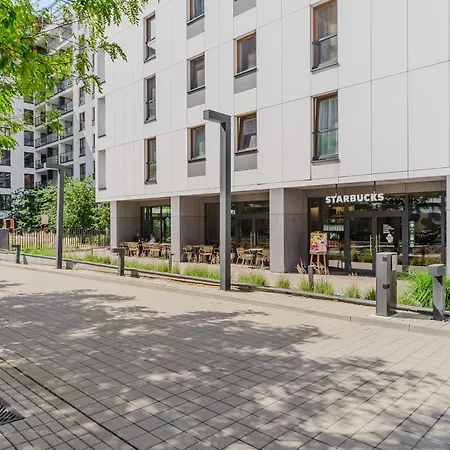 Cozy Family With Balcony Near Zlote Tarasy * Warsaw