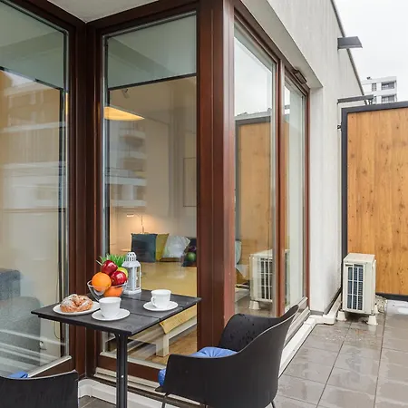 아파트 Cozy Family With Balcony Near Zlote Tarasy 바르샤바