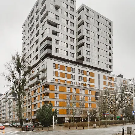 Cozy Family With Balcony Near Zlote Tarasy Apartment