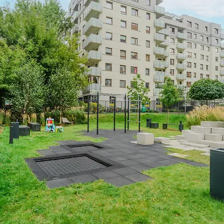 Cozy Family With Balcony Near Zlote Tarasy * Warszawa