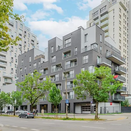 Apartment Cozy Family With Balcony Near Zlote Tarasy