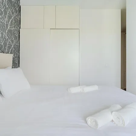 Cozy Family With Balcony Near Zlote Tarasy * Warszawa