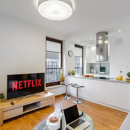 Lägenhet Cozy Family With Balcony Near Zlote Tarasy *