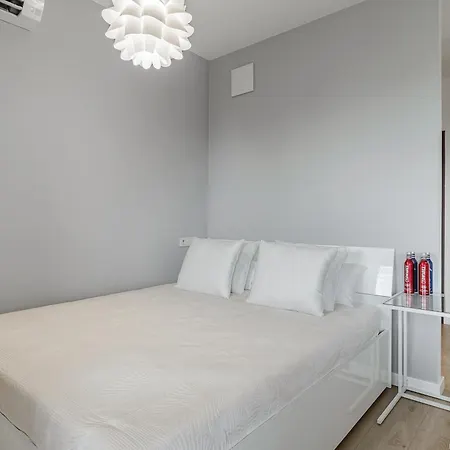 Cozy Family With Balcony Near Zlote Tarasy *