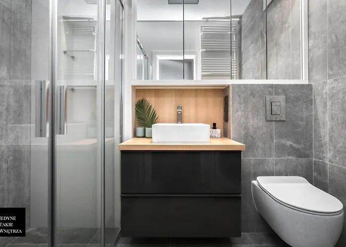 Cozy Family With Balcony Near Zlote Tarasy Apartman