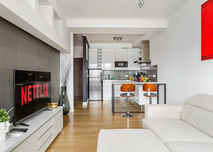 Cozy Family With Balcony Near Zlote Tarasy Apartman