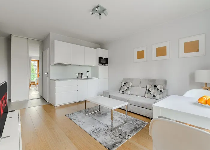 Apartman Cozy Family With Balcony Near Zlote Tarasy Varsó