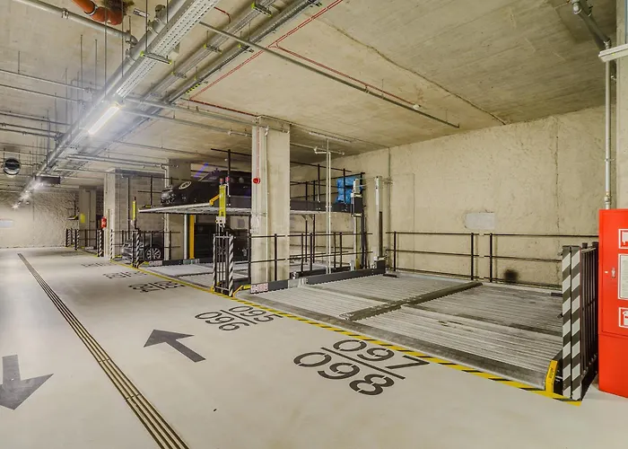 Apartman Cozy Family With Balcony Near Zlote Tarasy Varsó