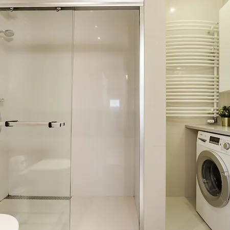 Cozy Family With Balcony Near Zlote Tarasy Apartamento *