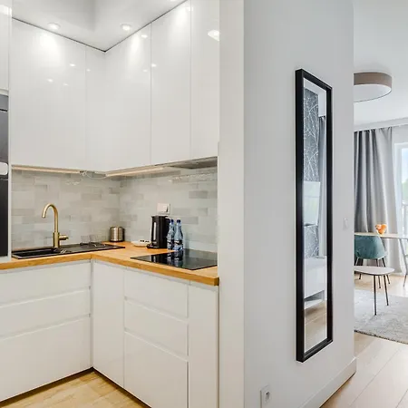 Cozy Family With Balcony Near Zlote Tarasy Apartamento *