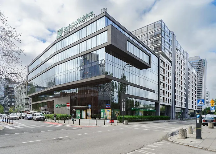 Cozy Family With Balcony Near Zlote Tarasy شقة وارسو