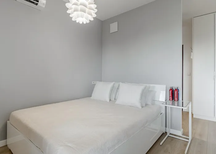 Cozy Family With Balcony Near Zlote Tarasy *